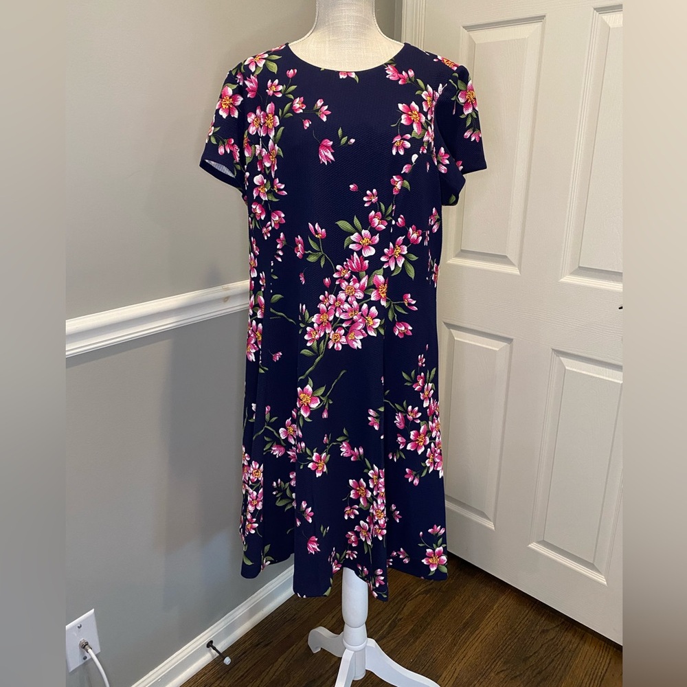 Jessica Howard Woman Fit & Flare Navy Floral Dress Short Sleeve 16W New with Tag